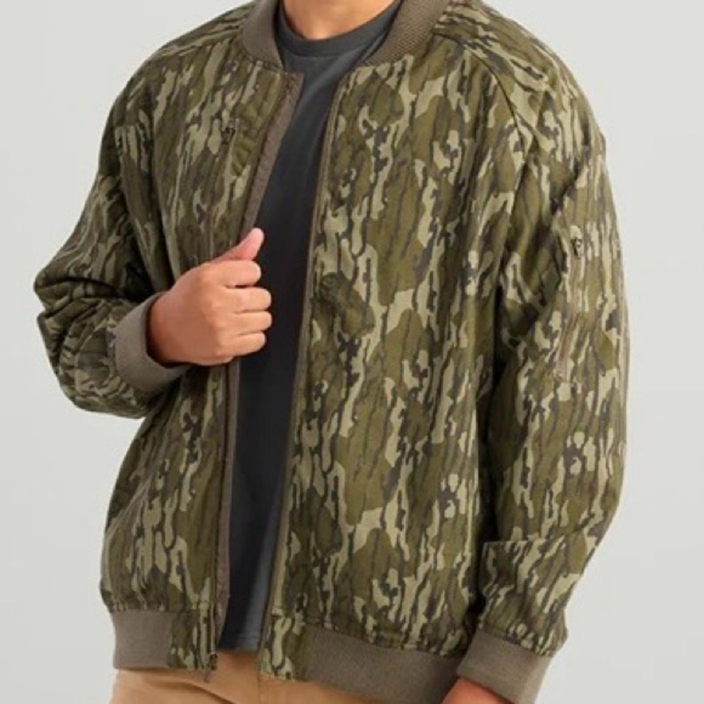NWT NOMAD Mens Green & Gray Bomber Jacket MossyOak Bottomland Camo Size M